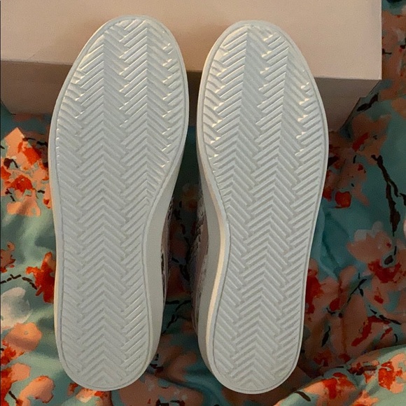 Just Fab Paisley Snake Sneakers! - Picture 5 of 6